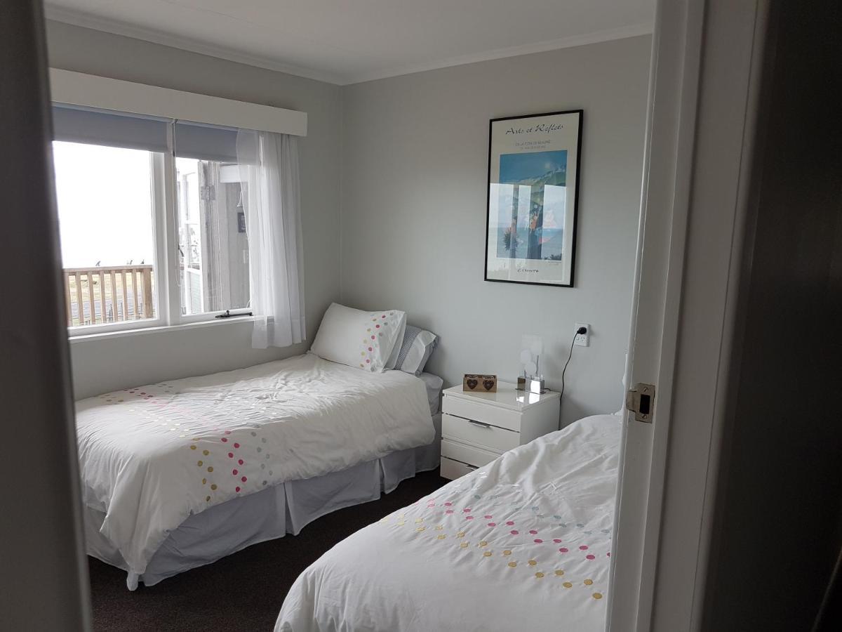 Coromandel Tapu - Beachfront Escape エクステリア 写真